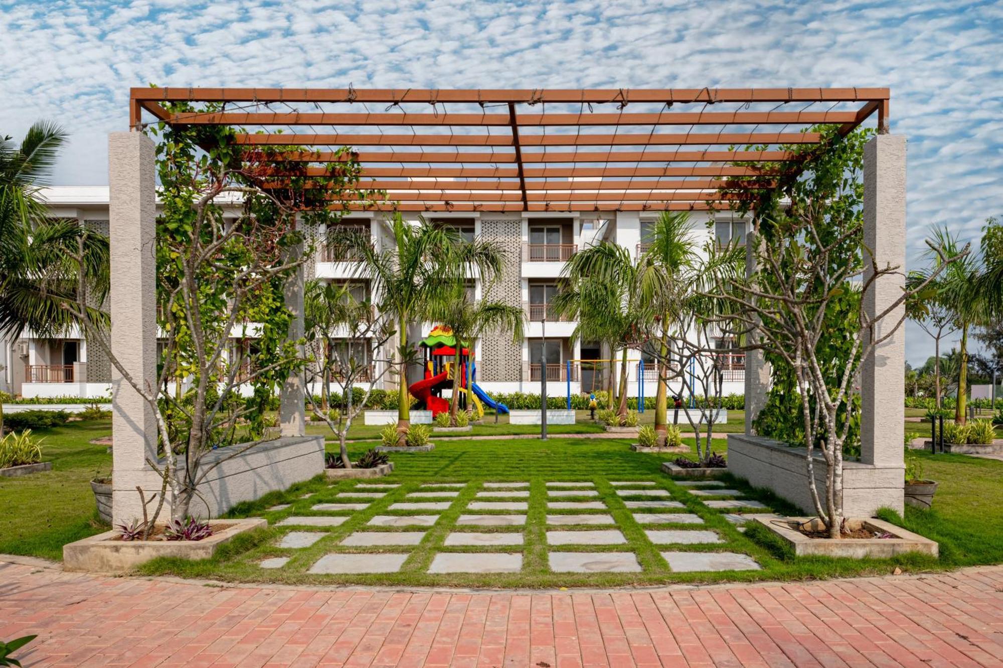 Palm Regal Resort Gopālpur Exteriör bild