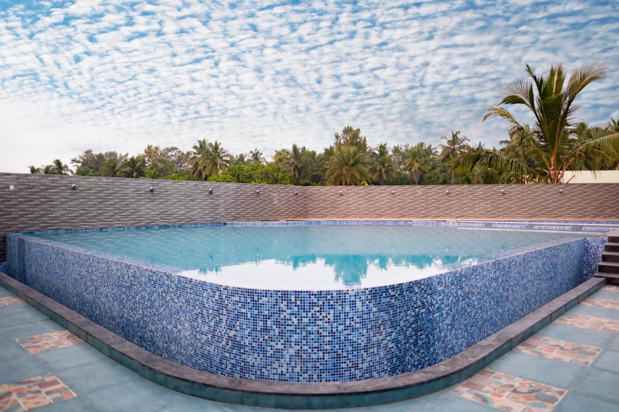 Palm Regal Resort Gopālpur Exteriör bild