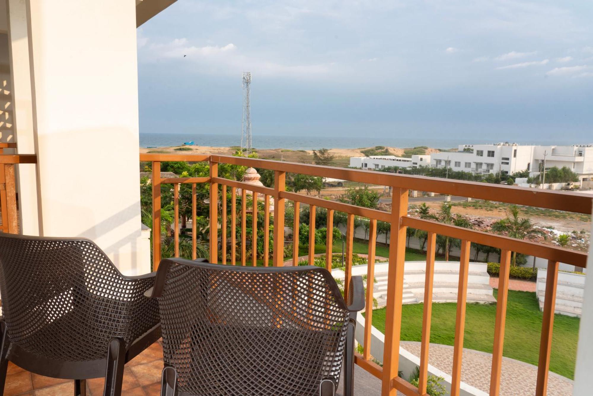 Palm Regal Resort Gopālpur Exteriör bild